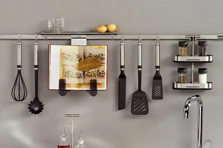Кухонные аксессуары фото Полезные мелочи: рейлинги на кухне Modern kitchen interiors, Kitchen interior, K