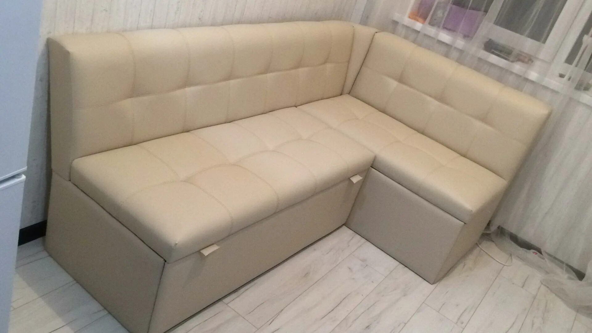 Кухонные диваны со спальным местом фото Угловой кухонный диван со спальным местом фото - DelaDom.ru