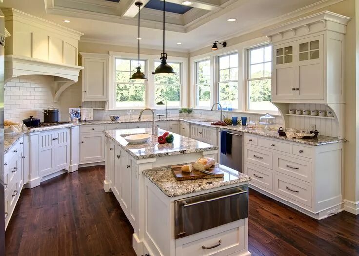 Кухонные дизайны для дома фото Beach House Style Kitchen - Colonial Craft Kitchens, Inc. - Custom Cabinetry Bea