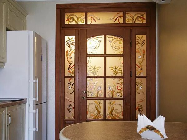 Кухонные двери фото Где заказать дверь на кухню, и какие варианты рассмотреть?