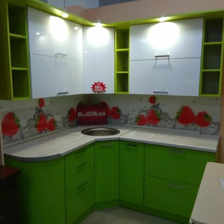Кухонные гарнитуры челябинск фото Кухня с выставки - купить в Челябинске, цена 34 000 руб., продано 5 февраля 2018