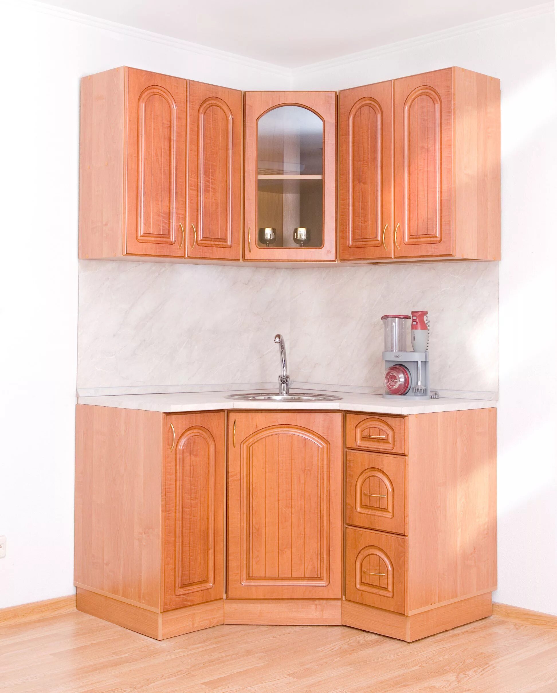 Кухонные гарнитуры для маленькой кухни фото цена Маленькие кухни магазин: найдено 87 изображений