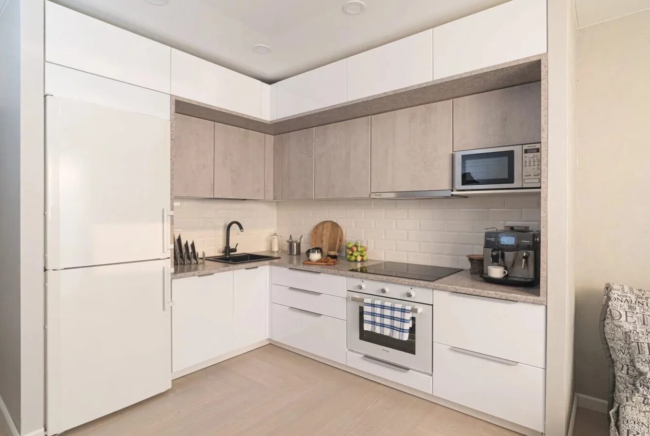 Кухонные гарнитуры до потолка угловые фото Кухня "Белый стиль" - купить кухонный гарнитур в Красногорске по ценам производи