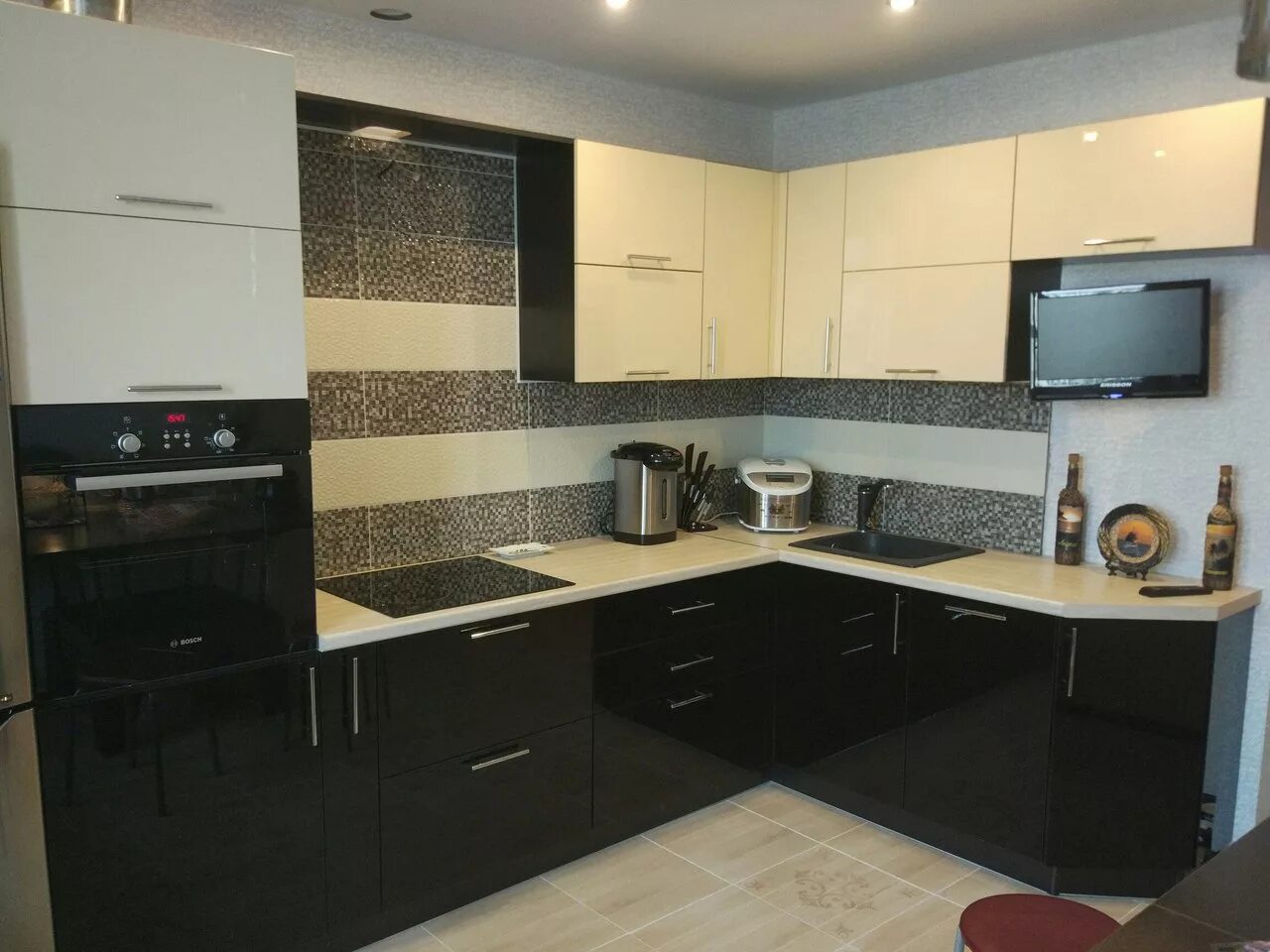 Кухонные гарнитуры фото 9 кв Планируем дизайн закрытой кухни - Твой Новосибирск