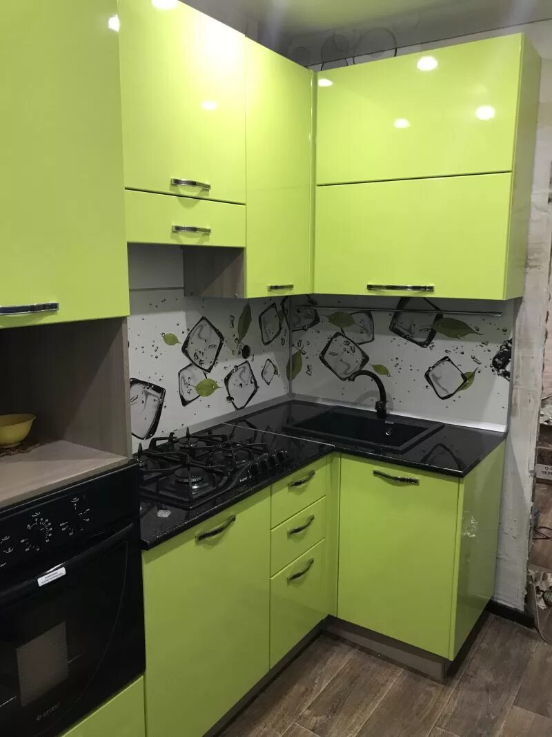 Кухонные гарнитуры фото набережные челны Угловая кухня / Мебельная фабрика "OtiS+", г. Набережные Челны