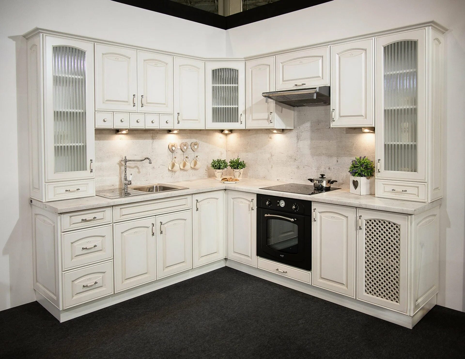 Кухонные гарнитуры классика фото угловые Кухня Джулия хофф фото