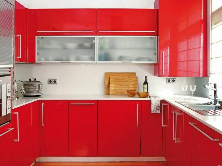 Кухонные гарнитуры красного цвета фото Pin de Nuria Fernandez en Cocinas Cocinas rectangulares, Muebles de cocina moder