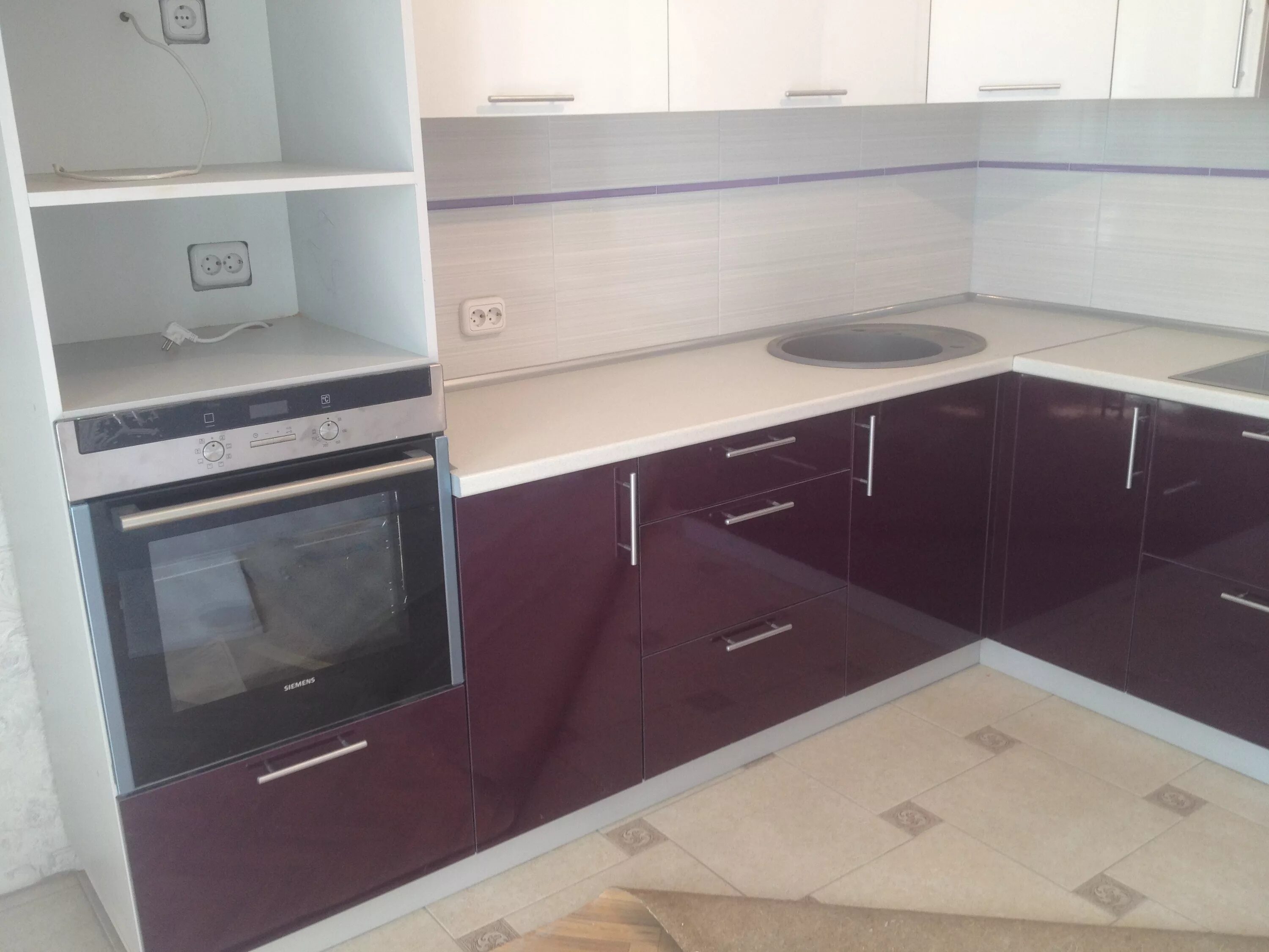 Кухонные гарнитуры с пеналом фото Фото кухонных гарнитуров прямых с пеналом - diymaven.ru