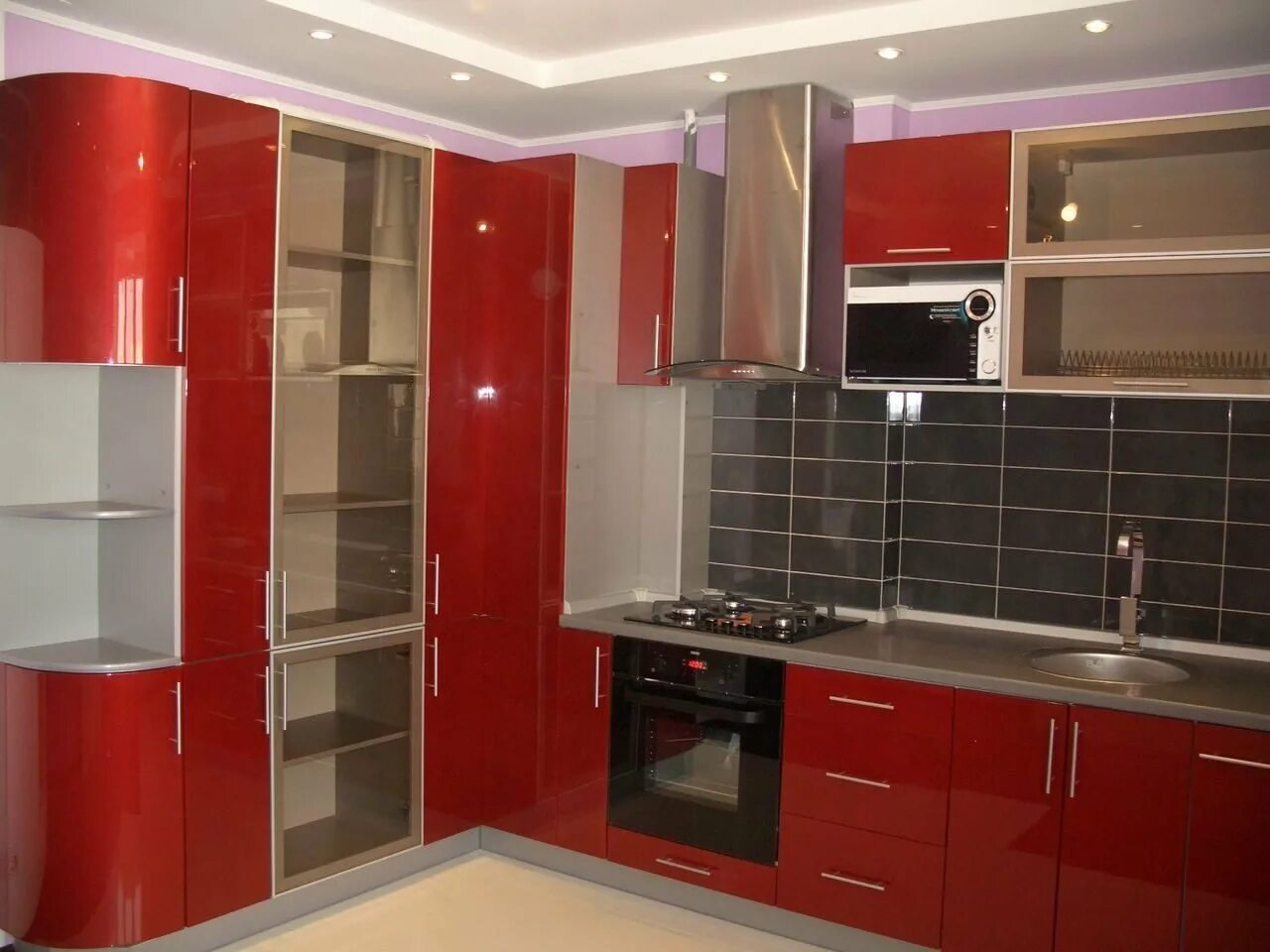 Кухонные гарнитуры с пеналом угловые фото Дизайн угловых кухонь с пеналом: найдено 90 изображений