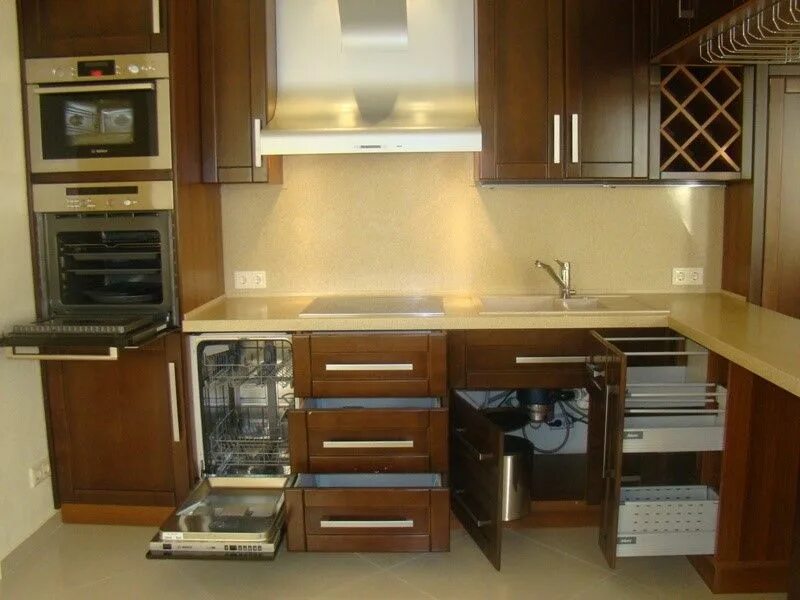 Кухонные гарнитуры со встраиваемой техникой фото Особенности размещения шкафов на кухне" - карточка пользователя irina.deberina в