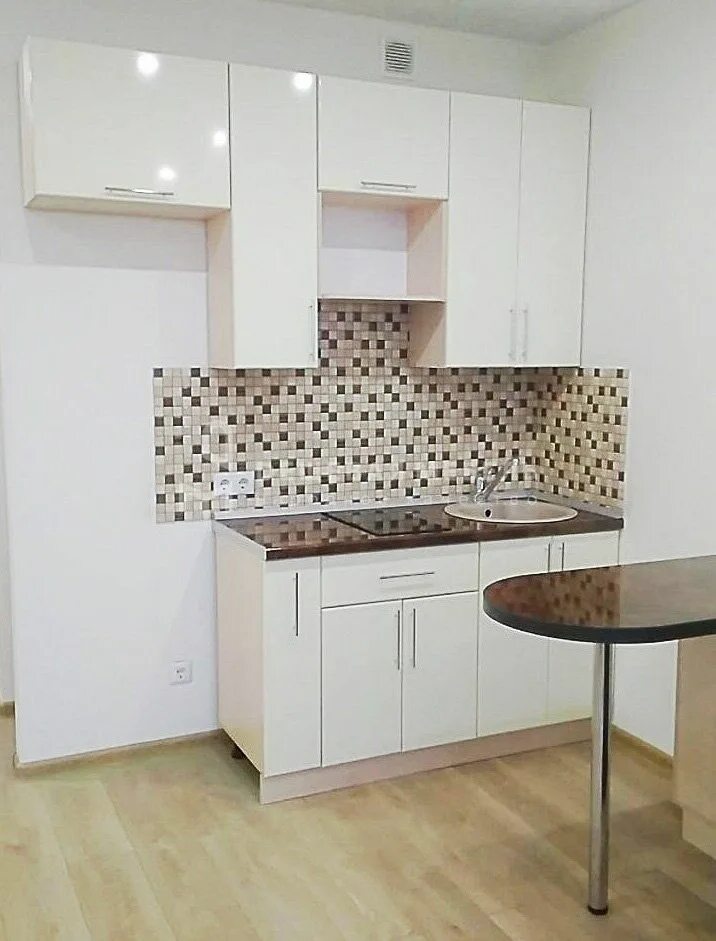 Кухонные гарнитуры студия фото Недорогая маленькая кухня с барной стойкой - модель "Мини арт.21" Kitchen cabine