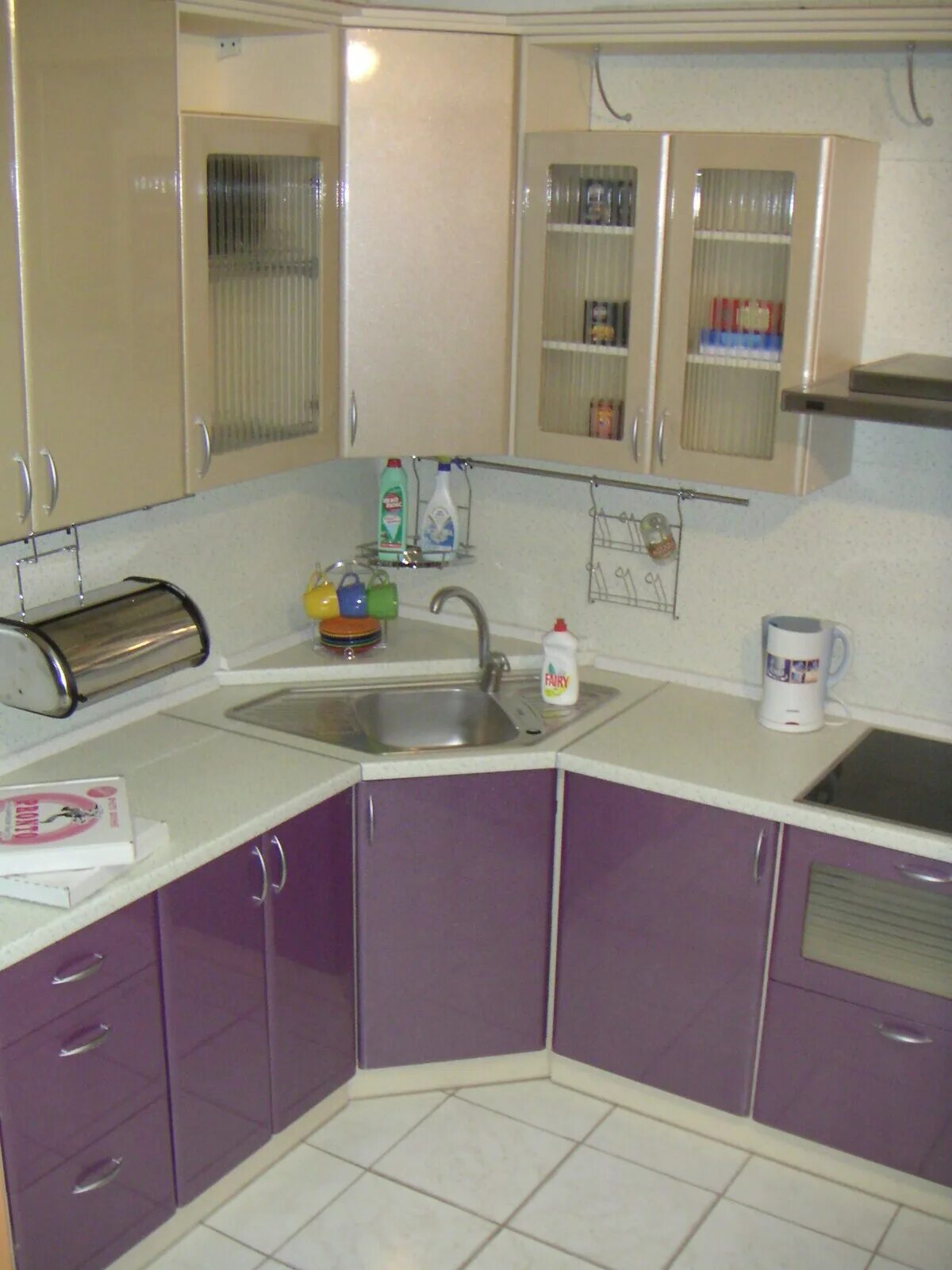 Кухонные гарнитуры угловые фото с раковиной Кухни пластик 392 Фото кухонь пластик