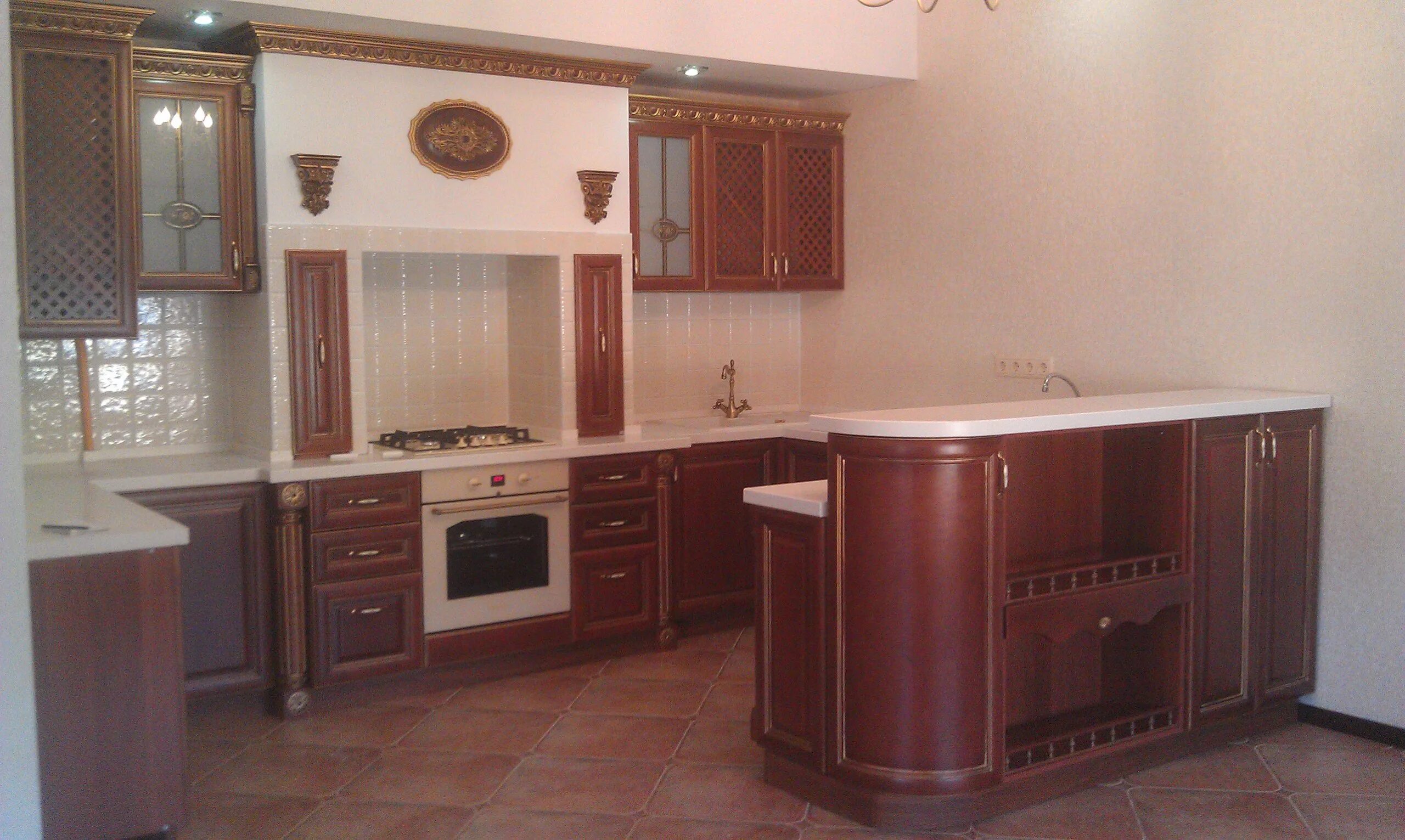 Кухонные гарнитуры в элисте фото Кухонная мебель в Элисте (фото) - rempics.ru