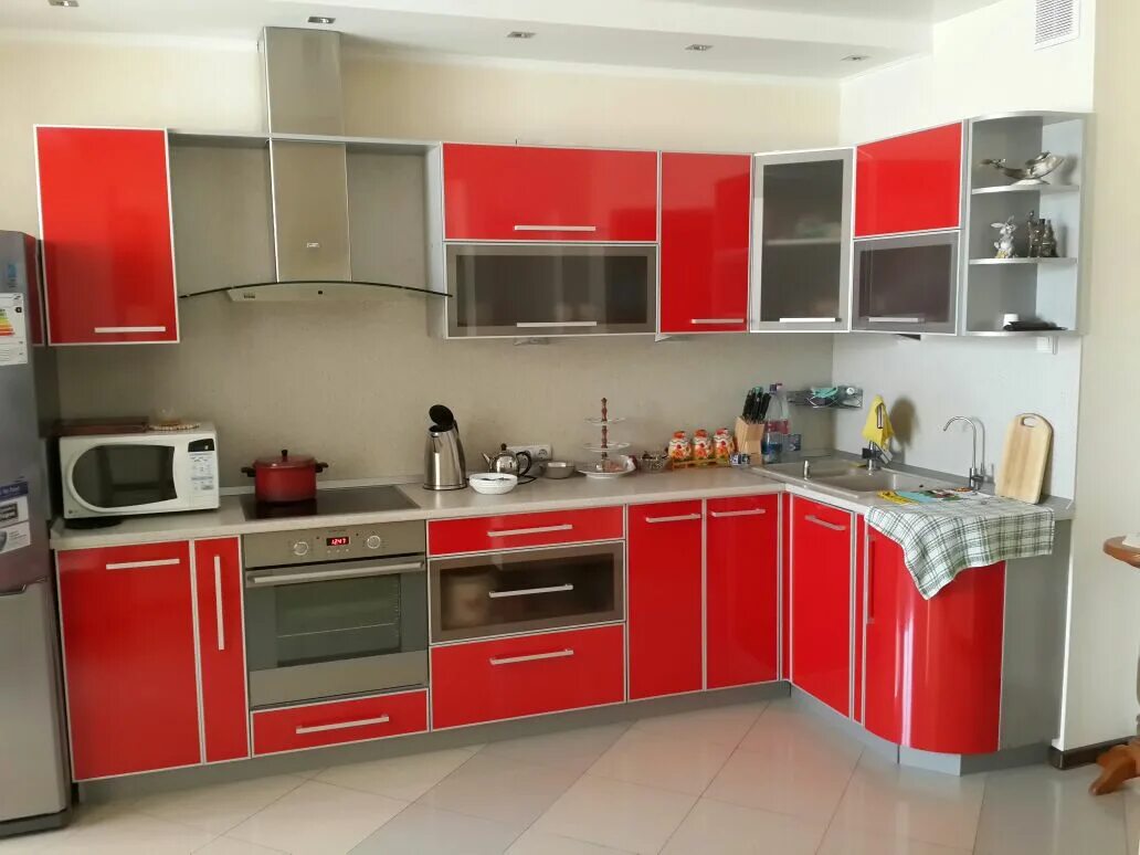 Кухонные гарнитуры в караганде фото Перейти на страницу с картинкой