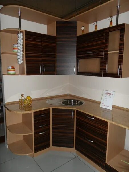 Кухонные гарнитуры в орске фото Кухни производства "Уральской мебельной фабрики" - Фотография 2 из 14 ВКонтакте