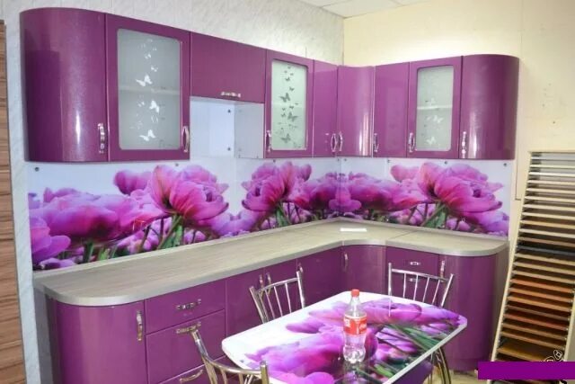 Кухонные гарнитуры в тольятти фото и цены Интерьер кухни в сиреневых тонах с орхидеями Торты, конфеты, пироги iberia-resta
