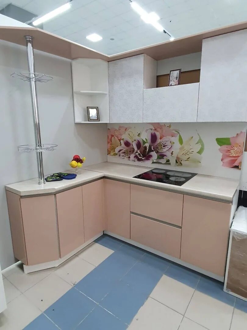 Кухонные гарнитуры в тюмени фото цена Кухни на заказ в Вятских Полянах. Справочник Вятских Полян