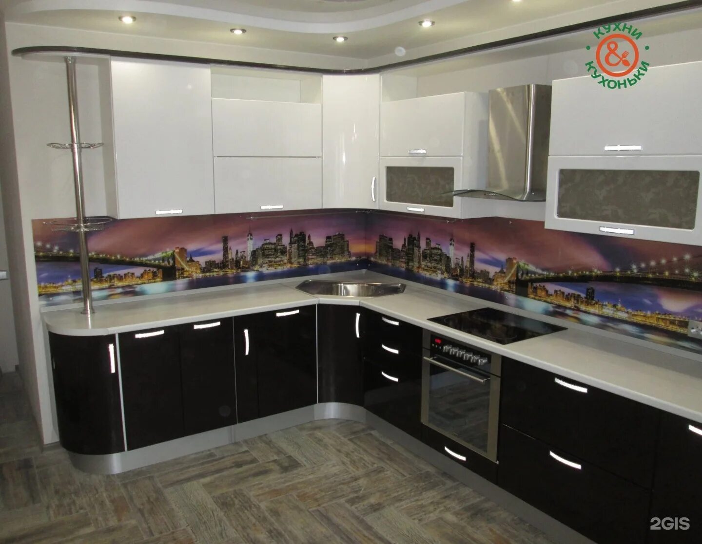 Кухонные гарнитуры в улан удэ фото цены Кухня на заказ Улан-Удэ (81 фото)