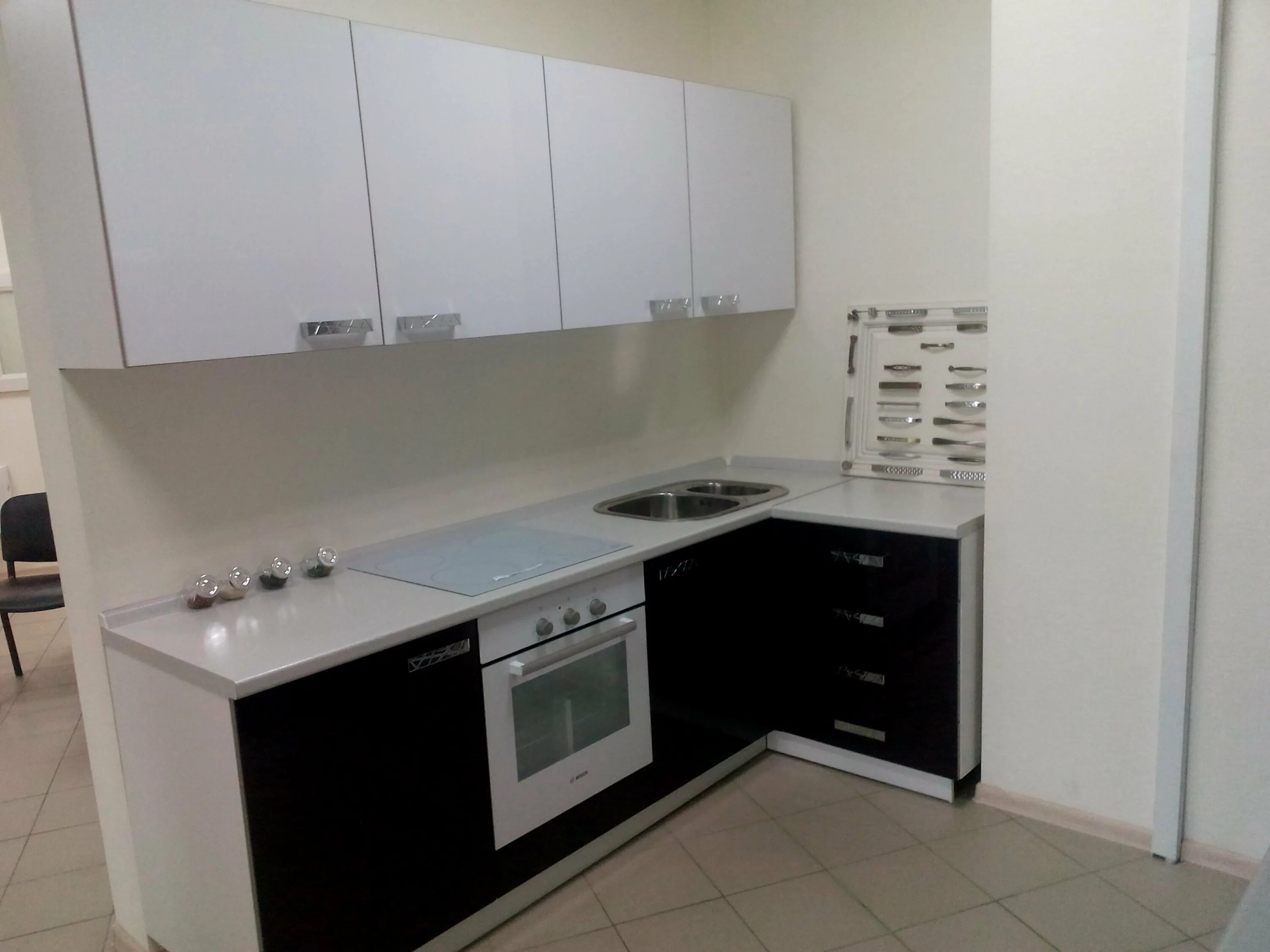 Кухонные гарнитуры в улан удэ фото цены Кухня на заказ Улан-Удэ (81 фото)