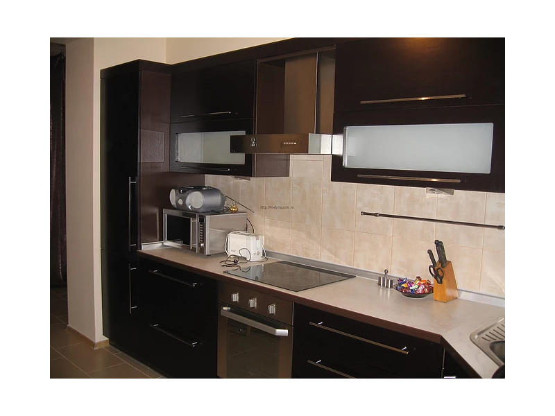 Кухонные гарнитуры венге фото Угловой кухонный гарнитур Венге шелк / Мебельная фабрика "Анкор", г. Красноярск