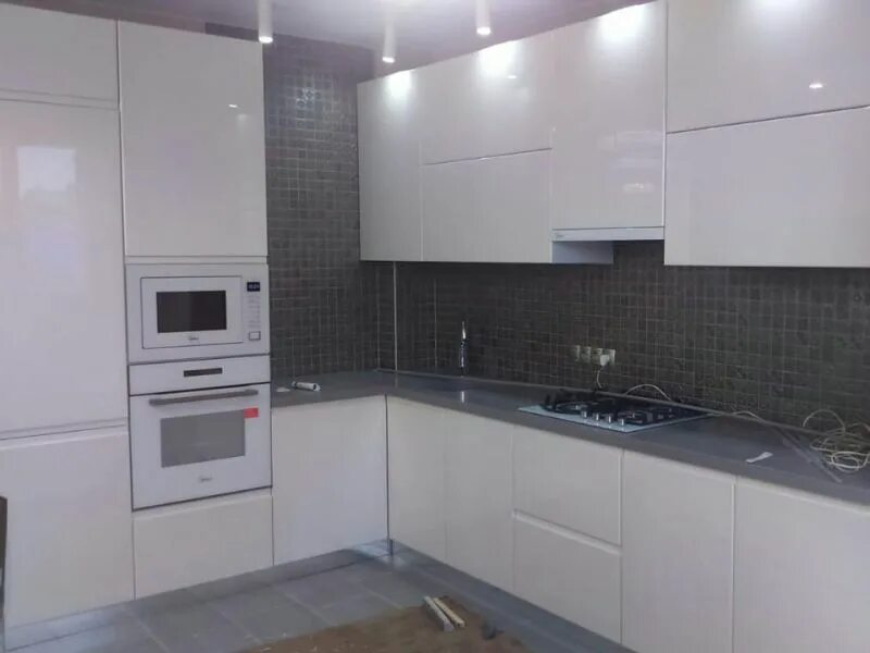 Кухонные гарнитуры йошкар ола фото Угловая глянцевая кухня / Мебельная фабрика "ЭльфОла", г. Йошкар-Ола