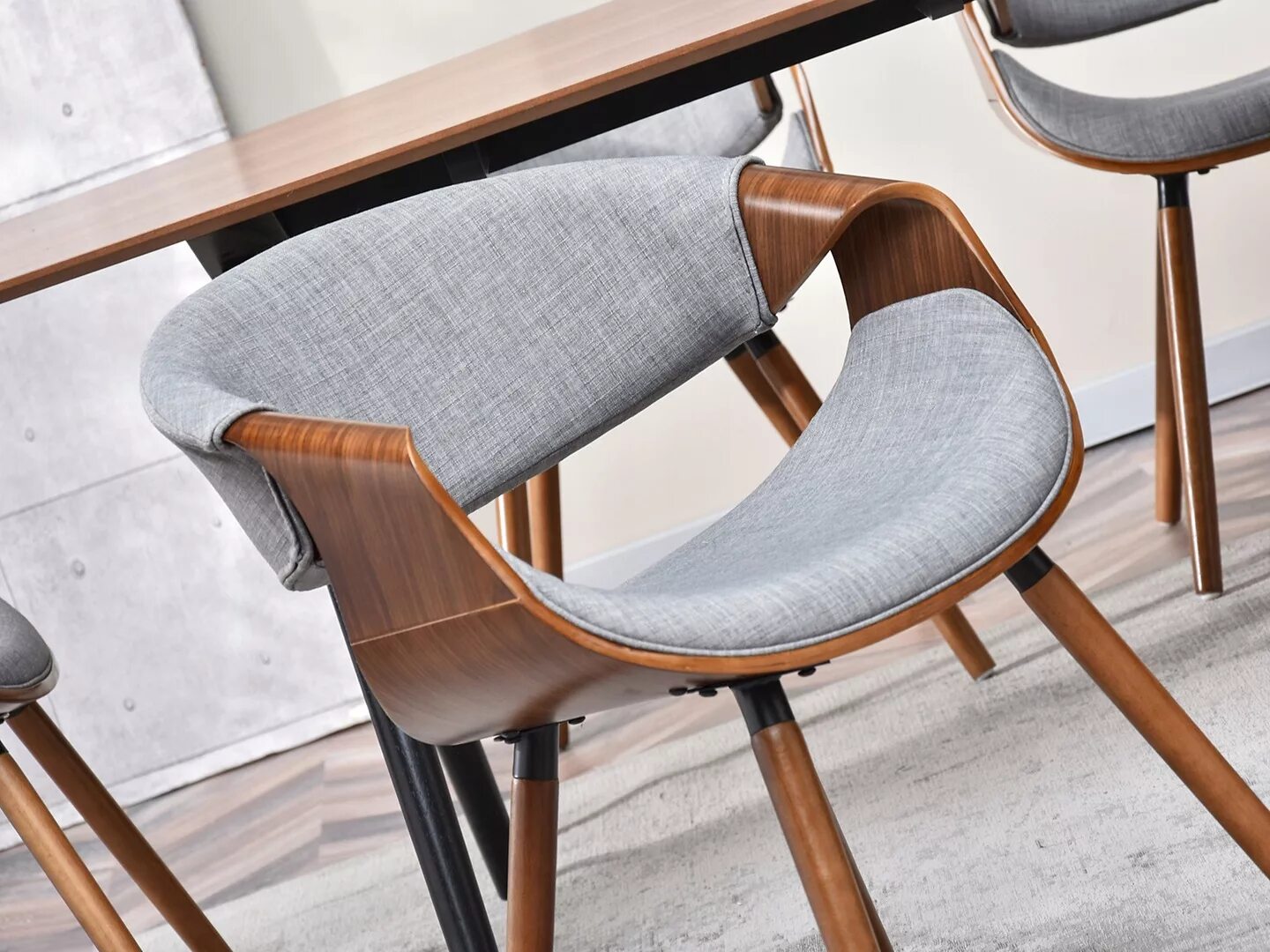 Кухонные кресла фото Кожаные стулья для кухни (35 фото): модели из Италии