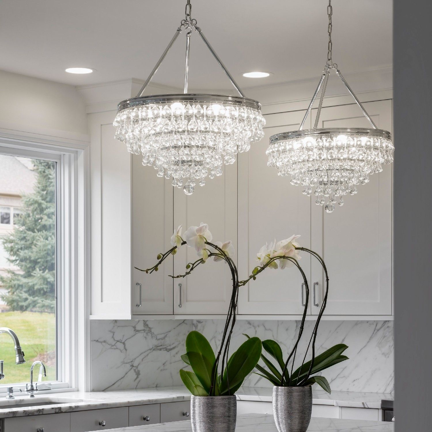 Кухонные люстры в интерьере Crystorama Calypso 6-Light Transitional Chandelier in Polished Chrome with Clear