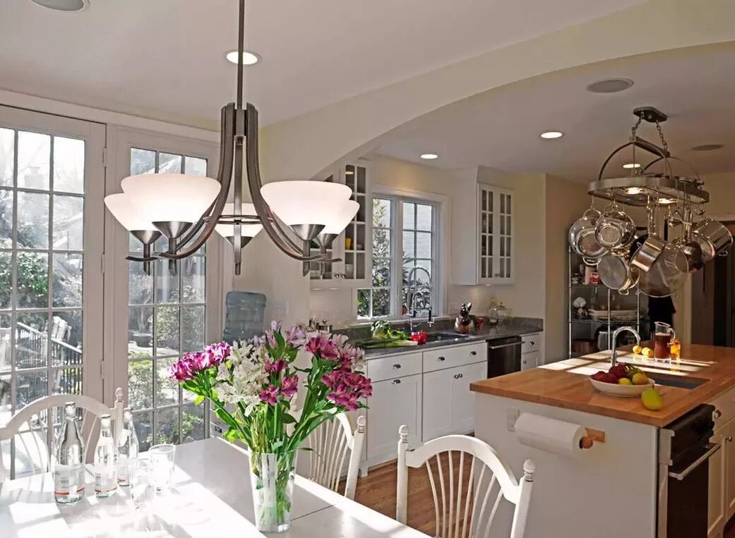 Кухонные люстры в интерьере Люстры для кухни (89 фото): подвесные потолочные модели и другие варианты, люстр