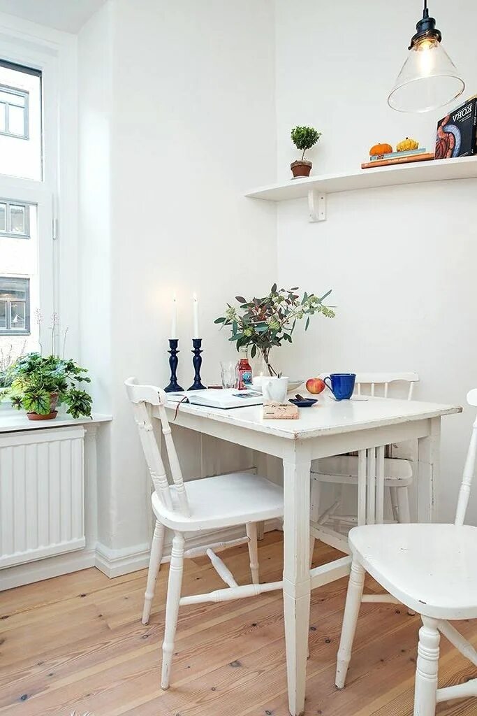 Кухонные маленькие столы в интерьере Explore Photos of Small White Dining Tables (Showing 17 of 20 Photos)