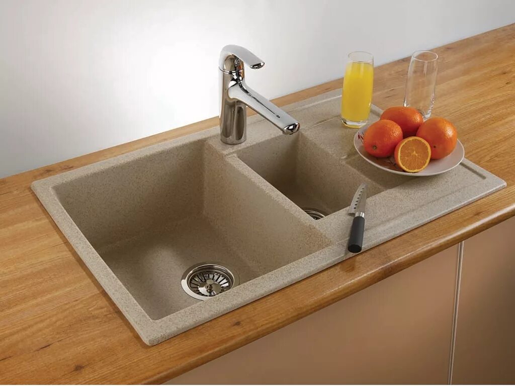 Кухонные мойки из искусственного камня фото Установка мойки - Установка мойки цена - Установка мойки на кухне