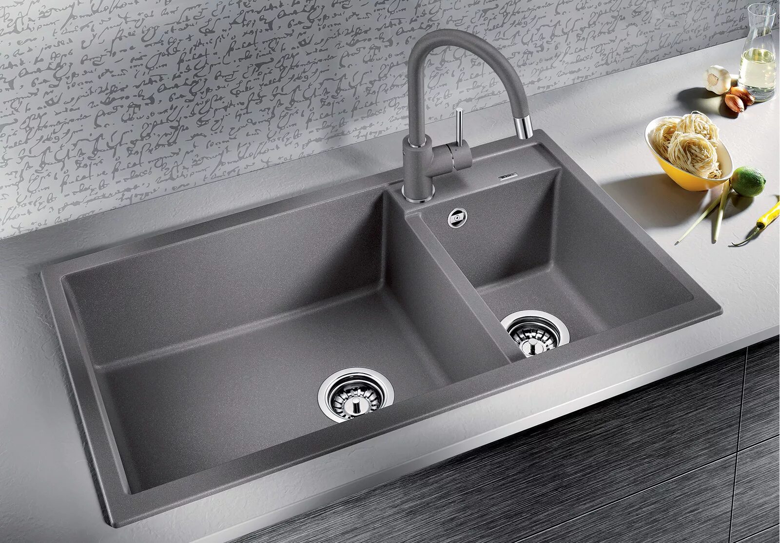 Кухонные мойки из искусственного камня фото Мойка для кухни Blanco Metra 9