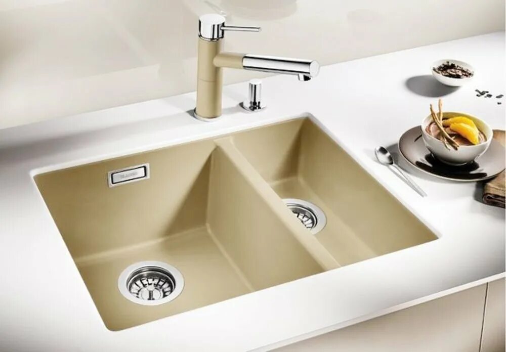 Кухонные мойки из искусственного камня фото Кухонная мойка Blanco SUBLINE 340/160-U SILGRANIT PuraDur 523554, шампань по цен