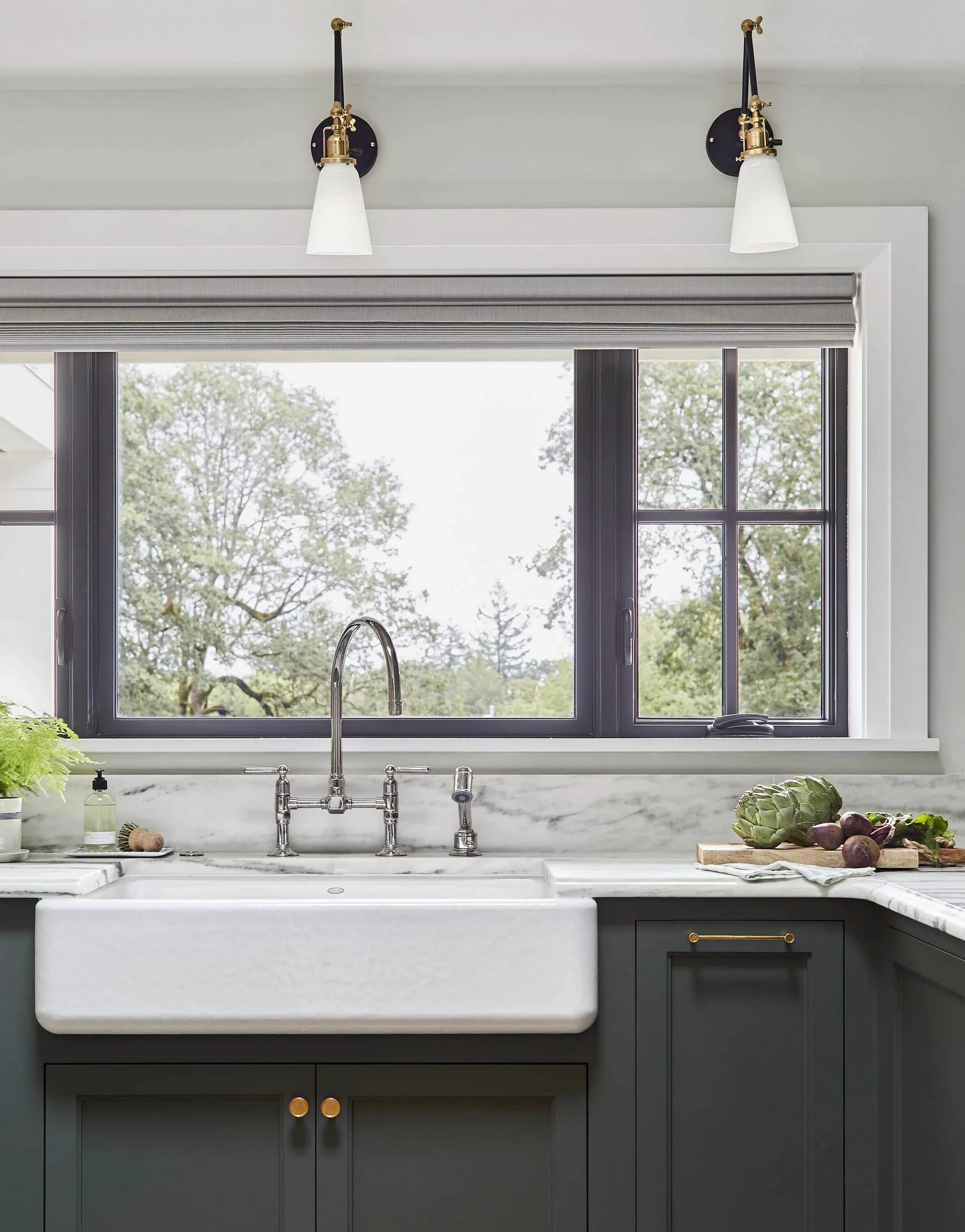 Кухонные мойки у окна фото All the What's, Why's & How Much's of the Portland Kitchen (+ Big Reveal) - Emil