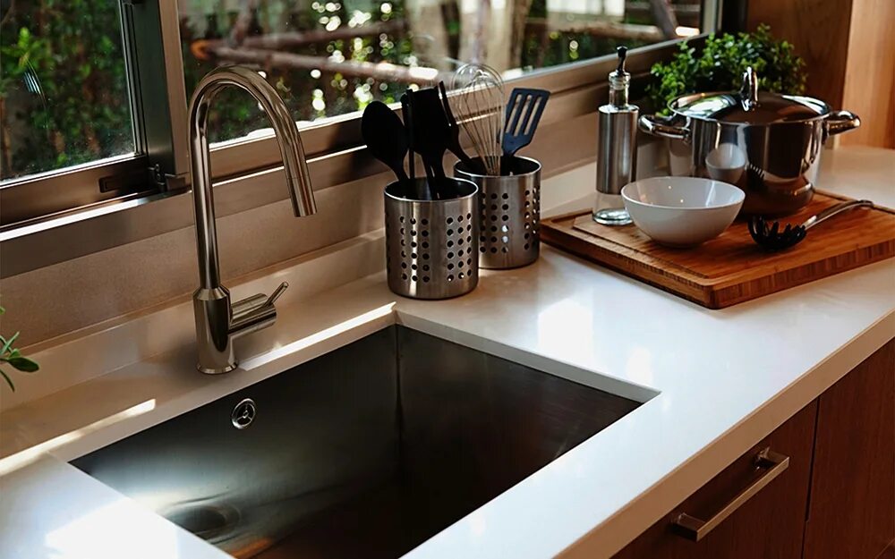 Кухонные мойки в интерьере кухни фото Смеситель для кухни Paini Buran (RKPW5911KM) купить в Новосибирске по цене 20 13