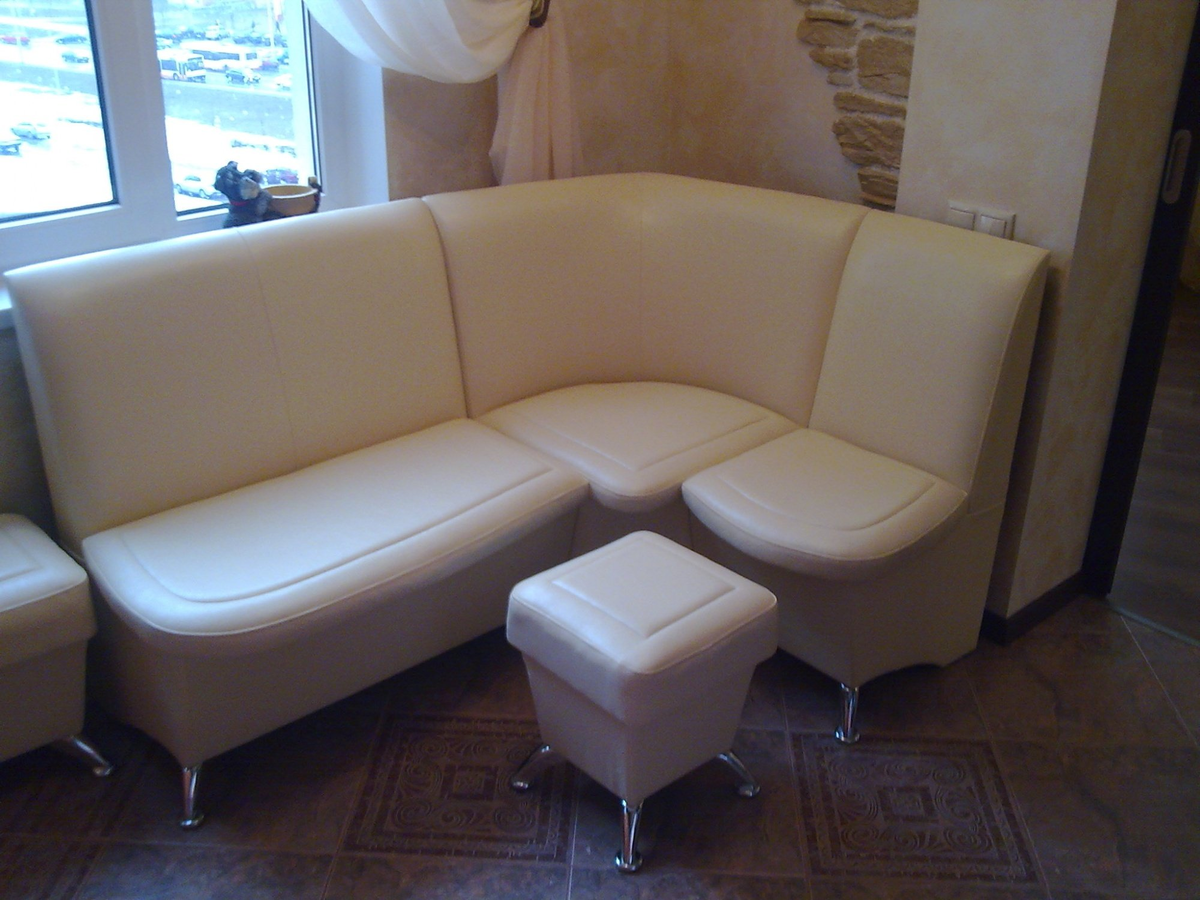 Кухонные мягкие уголки фото Будьте осторожны! Эти 5 ошибок дешевят вид вашей кухни DOMEO РЕМОНТ КВАРТИР НЕДВ