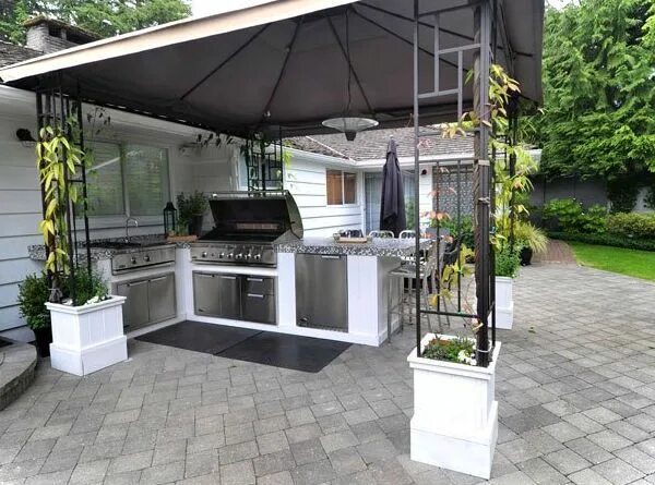 Кухонные навесы фото Pin by Mark Carter on Garden design Small outdoor kitchens, Stainless steel cabi