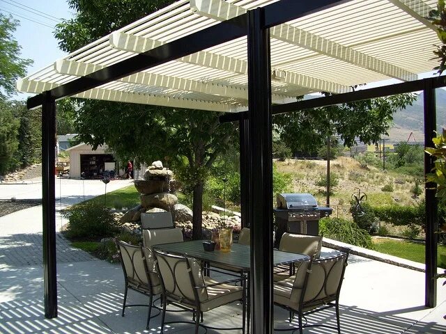 Кухонные навесы фото Adjustable Patio Cover, black and white Pergola patio, Pergola, Pergola plans