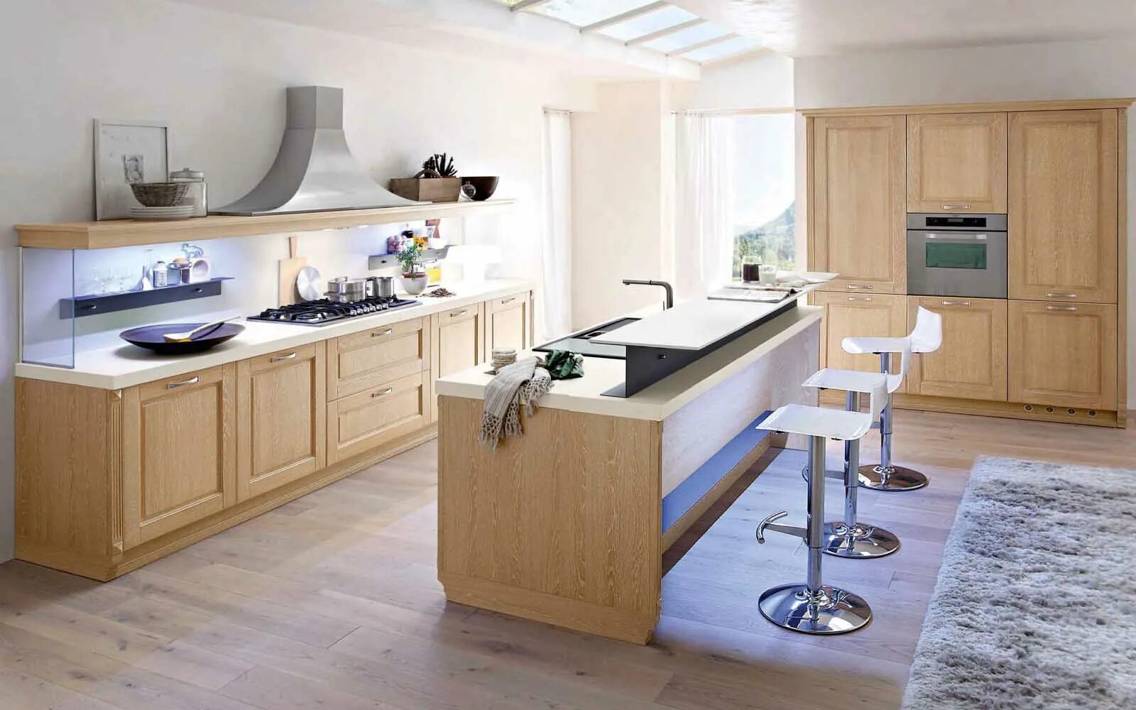 Кухонные островки фото Уютная кухня Duchessa из натурального дерева Itacom