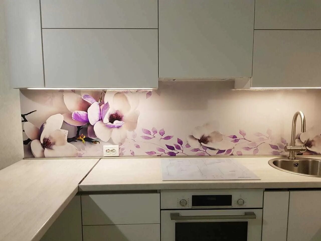 Кухонные панели на стену фото Фартук для кухни из АБС Нежная сакура (фото 7)