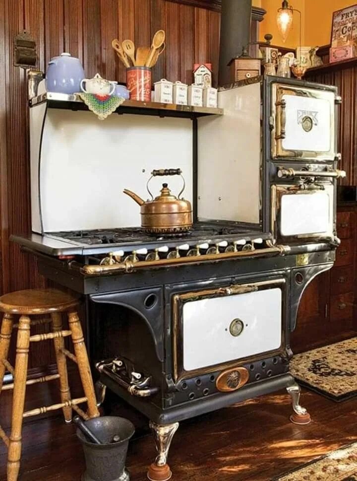 Кухонные печи фото Pin by Angela Doak on Old-fashioned Vintage kitchen appliances, Vintage stoves, 