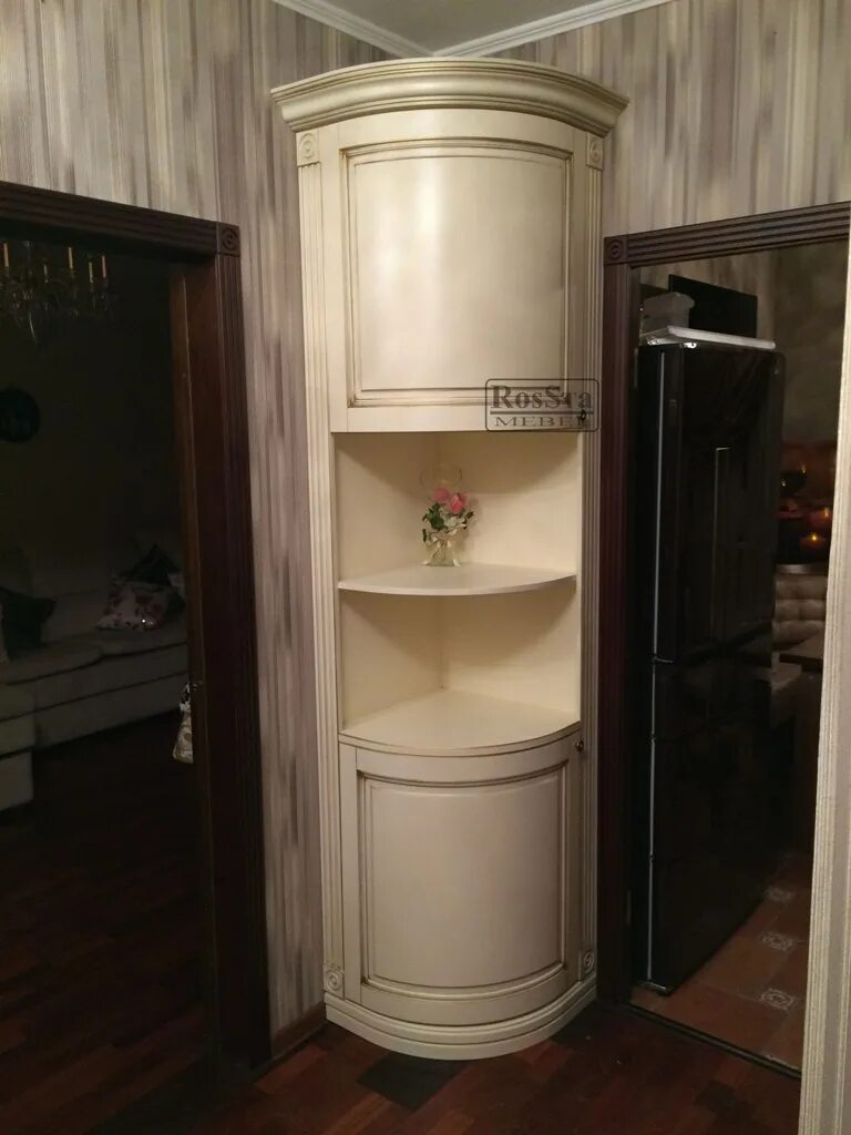 Кухонные пеналы угловые фото Портфолио проектов - Шкафы купе в классическом стиле