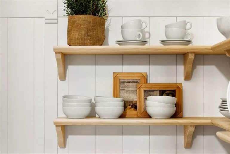 Кухонные полочки фото Навесные полки на кухню (62 фото): кухонные открытые настенные полки - подвесные