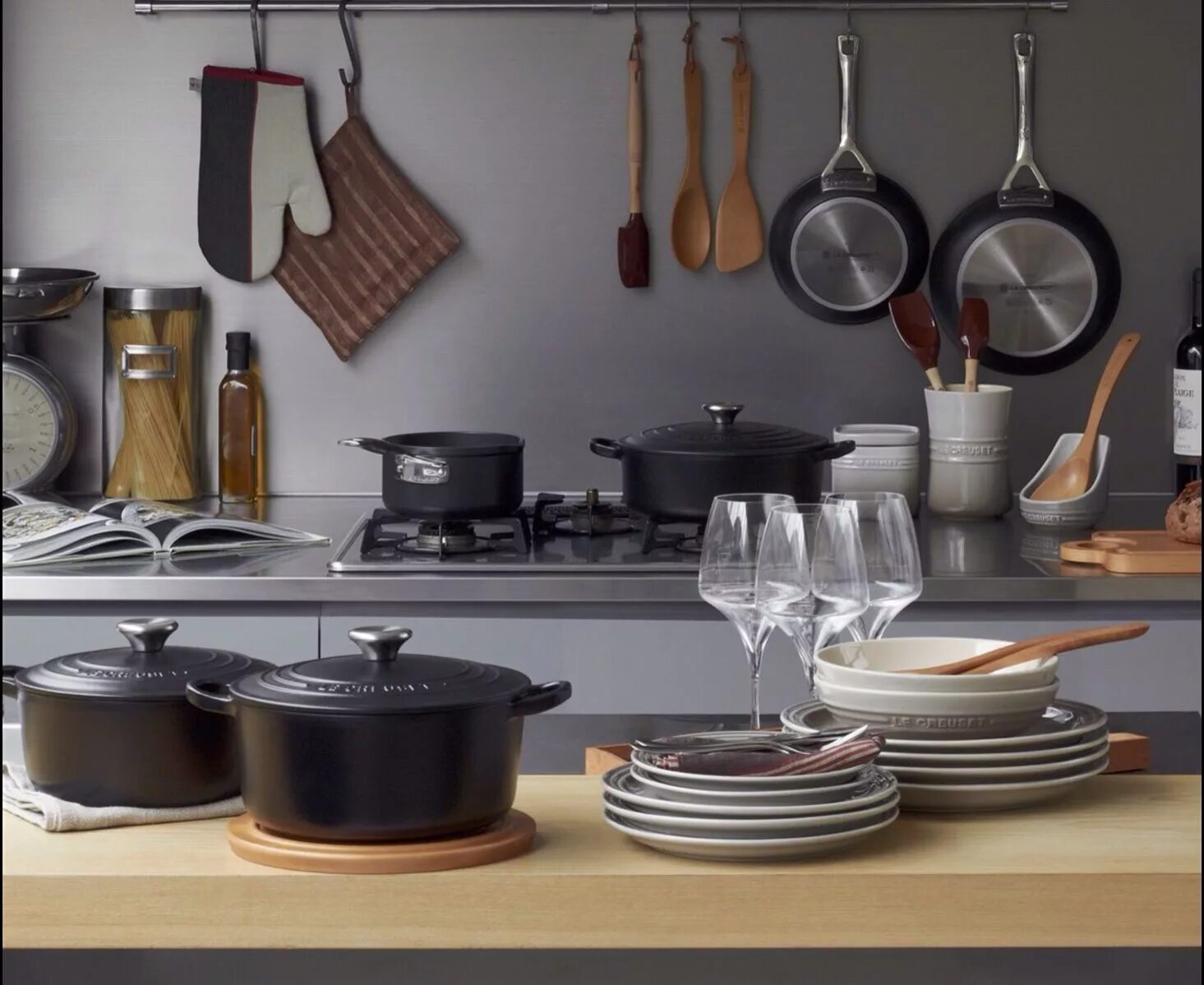 Кухонные посуды фото Кухонная утварь картинки - найдено 90 фото