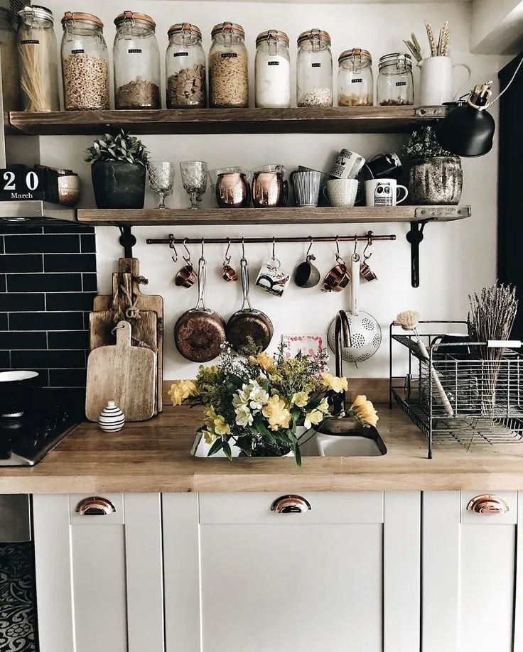 Кухонные предметы интерьера Tendances cuisine moderne 2022 : couleurs, matériaux, styles... Tous les aménage