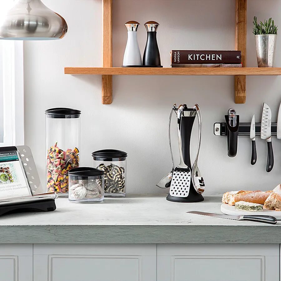 Кухонные принадлежности и аксессуары фото Мельница для соли Signature, 16,5 см, белая купить в Москве - DesignBoom