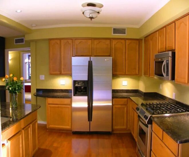 Кухонные ремонты фото Kitchen Redesign - How you can Update A Galley Kitchen Design