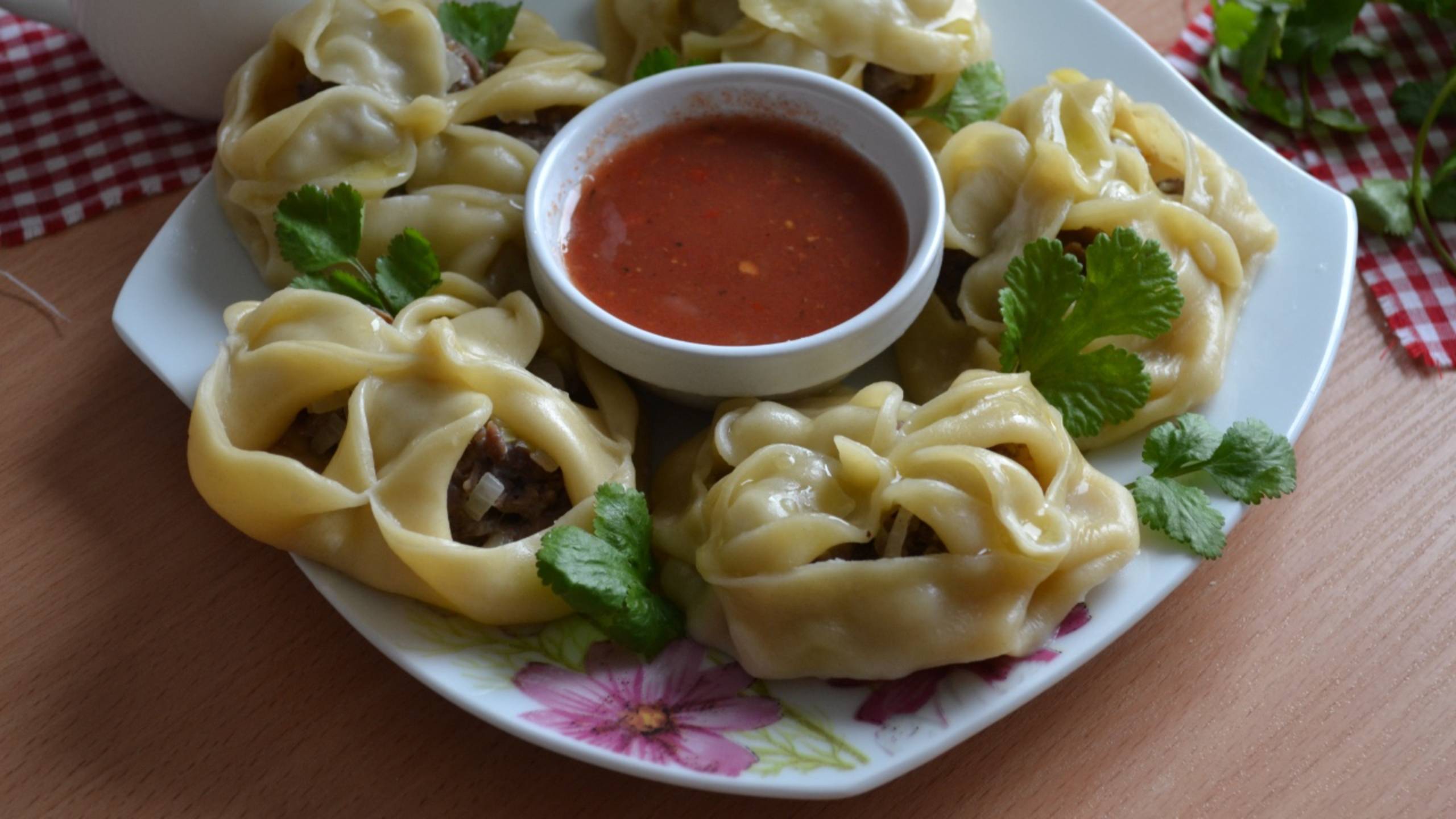 Кухонные рецепты с фото Манты - рецепты / кулинарные идеи - смотреть онлайн все 1 видео от Манты - рецеп