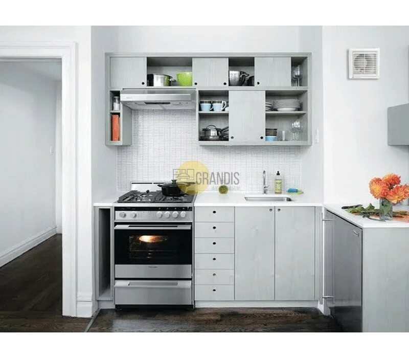 Кухонные шкафы фото для маленькой кухни Купить кухню с фасадами из МДФ "УНО" размер 2,7 × 2,4 метра напрямую с фабрики G