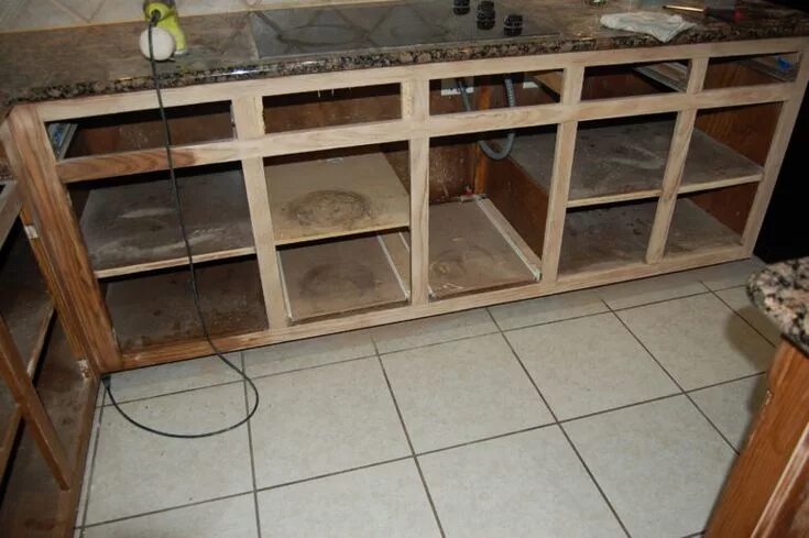 Кухонные шкафы своими руками фото Refinish dated oak cabinets Flawless Chaos Old kitchen cabinets, Kitchen cabinet