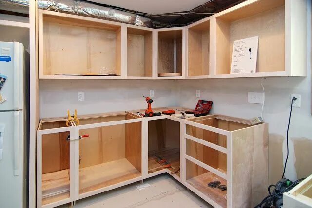 Кухонные шкафы своими руками фото Jen + Rodneys Blog: Cabinet, Cabinet on the wall... in 2024 Cabinet, Diy kitchen